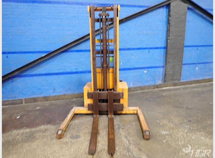 Big Joe Electric Pallet Jack