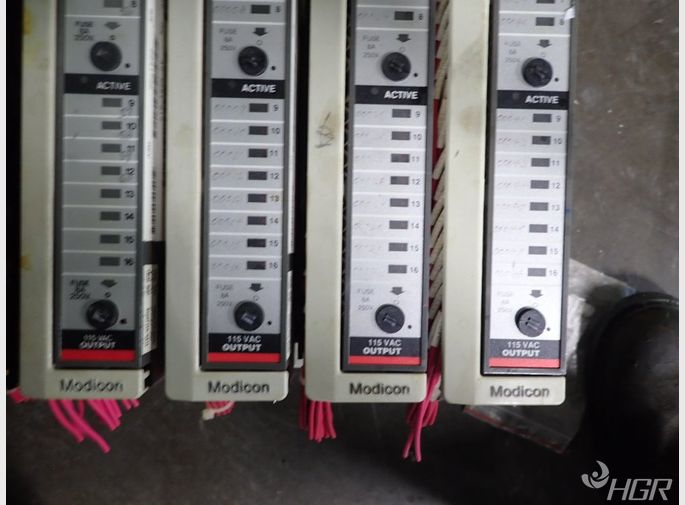 Modicon Slot Rack W Modules