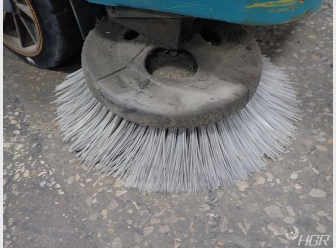 Tennant Tennant 35s Propane Floor Sweeper