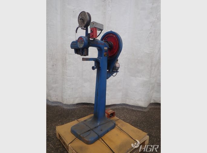 Wr Pabich Stitcher
