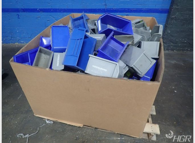  Plastic Bins