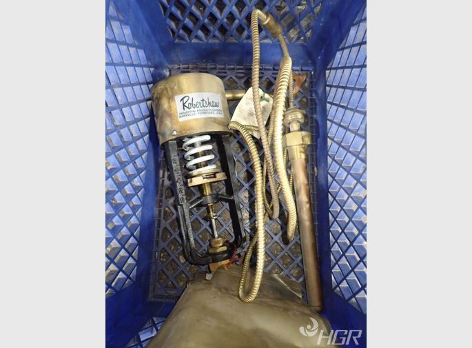 Robertshaw Temperature Regulator