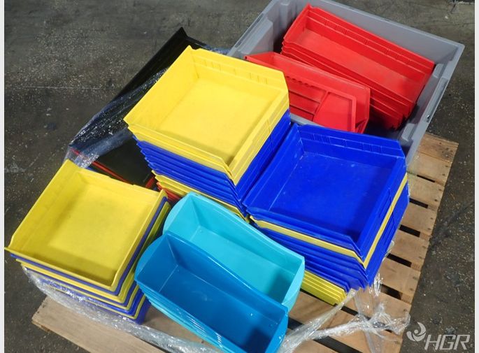  Plastic Bins
