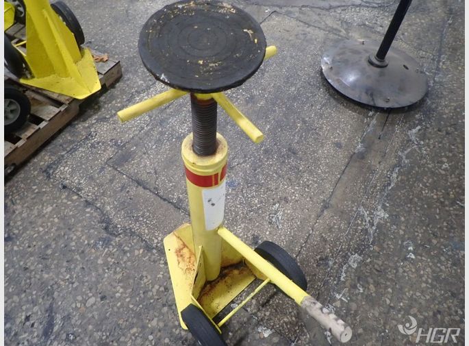  Trailer Stabilizing Jack