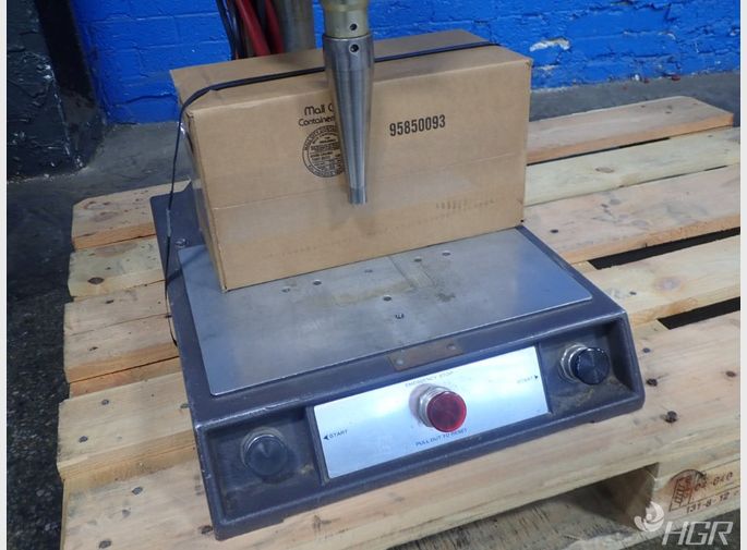 Branson Ultrasonic Welder