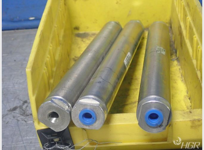  Cylinders