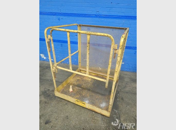  Man Cage