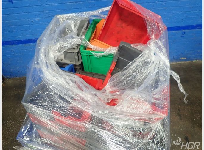  Plastic Bins