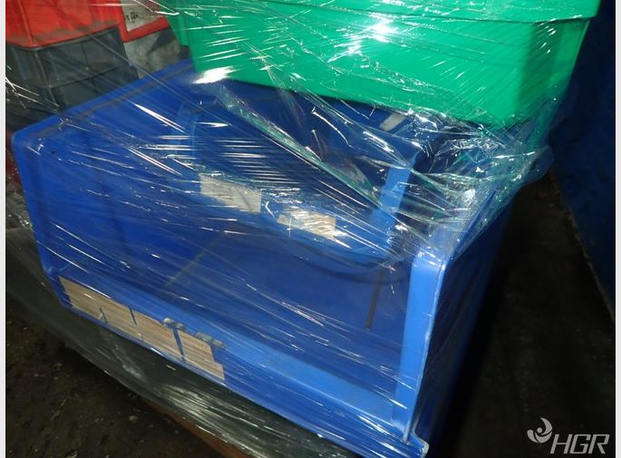  Plastic Bins