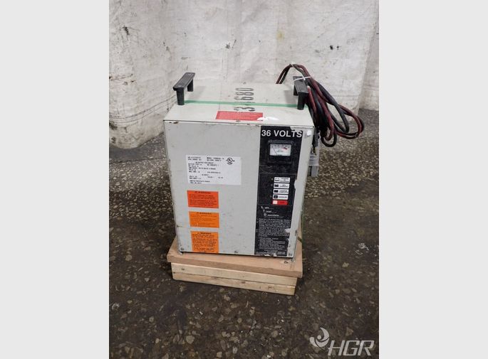  Battery Charger