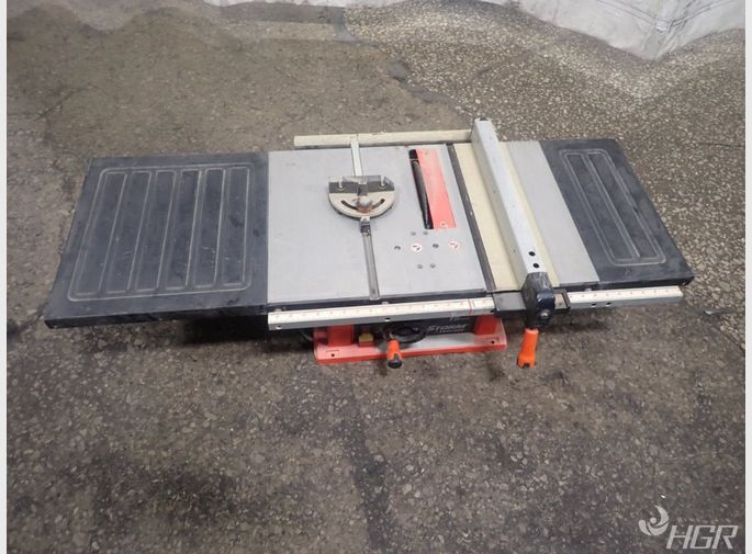 Black  Decker Table Saw