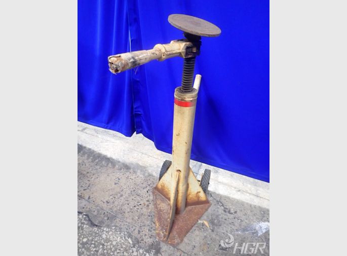 Vestil Stabilizing Jack