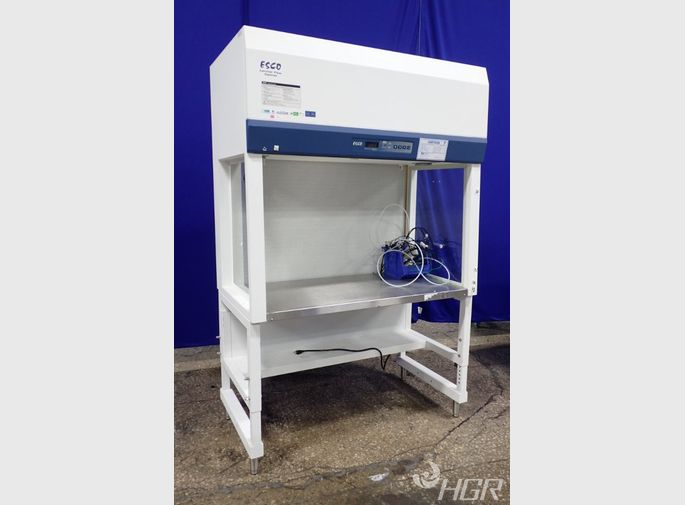 Esco Laminar Flow Cabinet