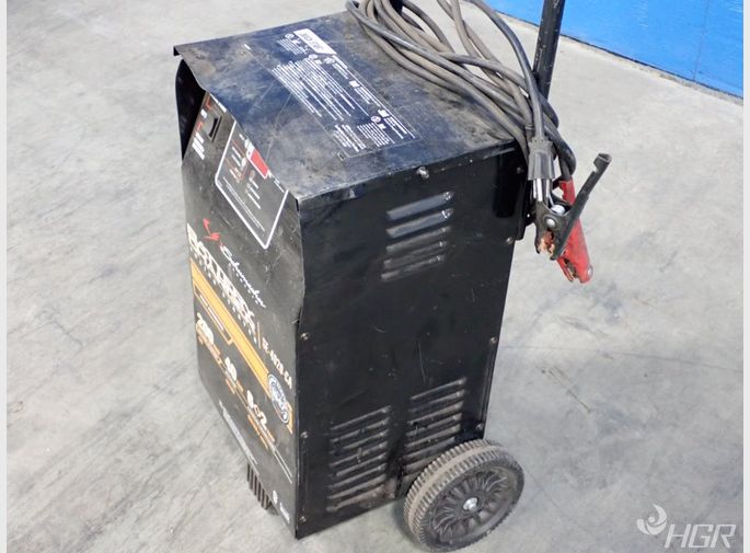 Schumacher Electric Battery Chargerstarter