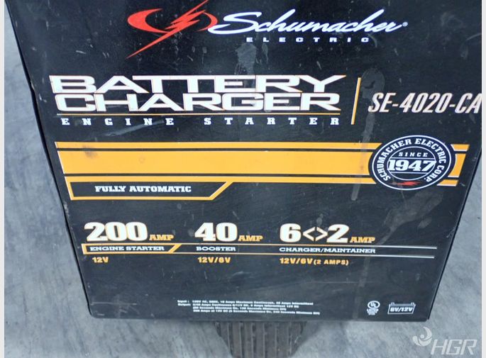 Schumacher Electric Battery Chargerstarter