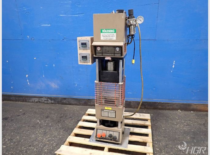 Morgan Injection Molder Press