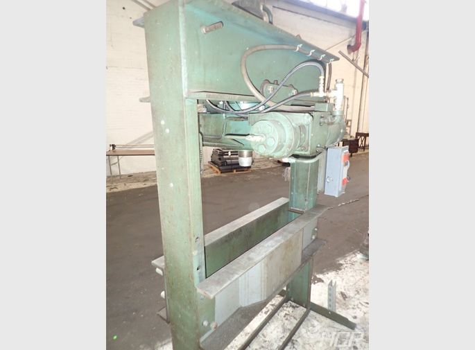 Dake Hframe Press