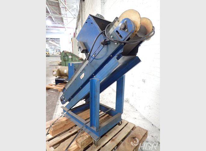 Versa Corp Incline Conveyor