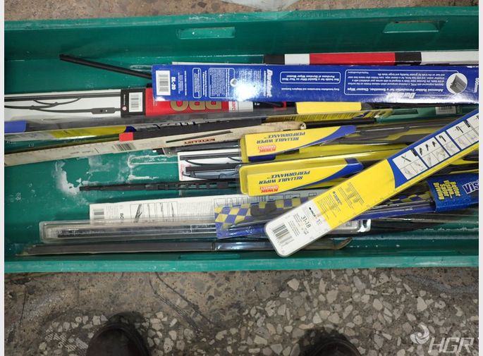  Wind Shield Wipers