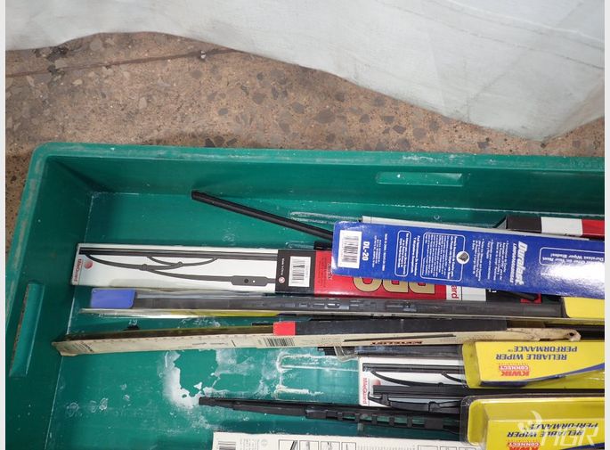  Wind Shield Wipers