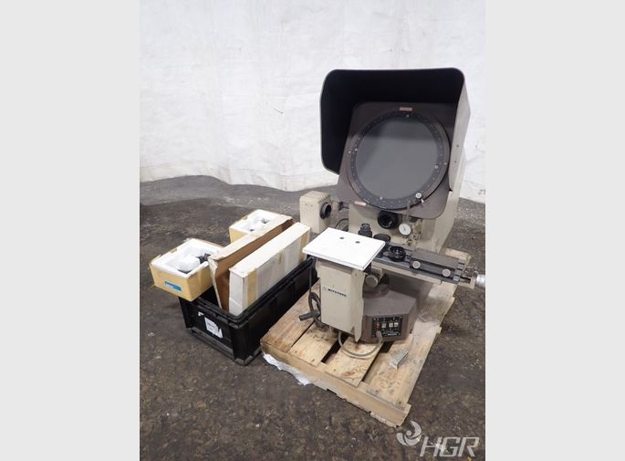 Mitutoyo Optical Comparator
