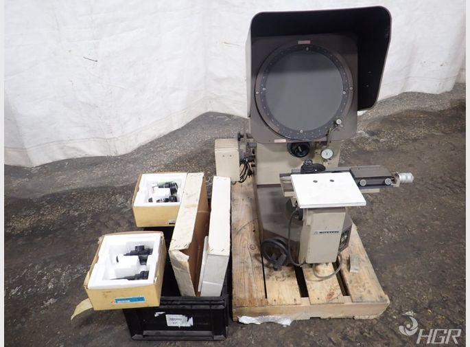 Mitutoyo Optical Comparator