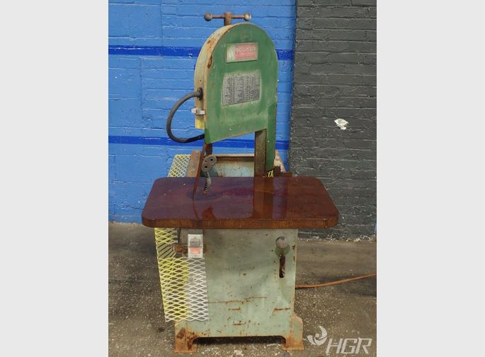 Rollin Saw Vertical Band Saw