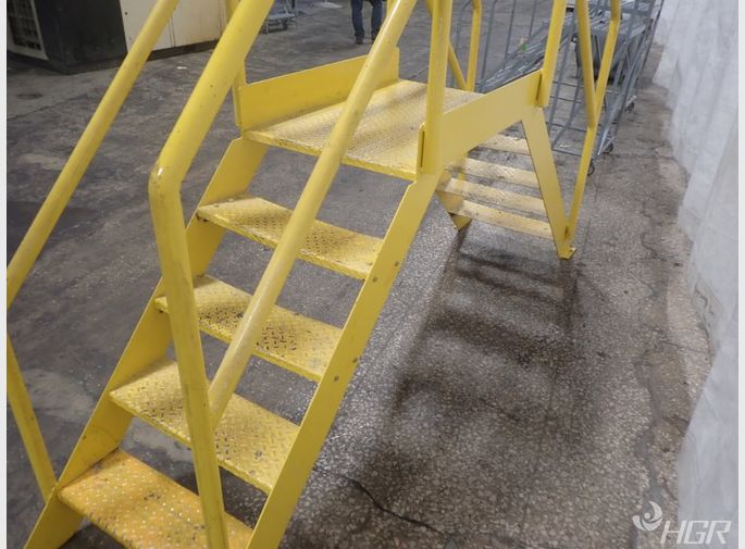  Platform Stairs 