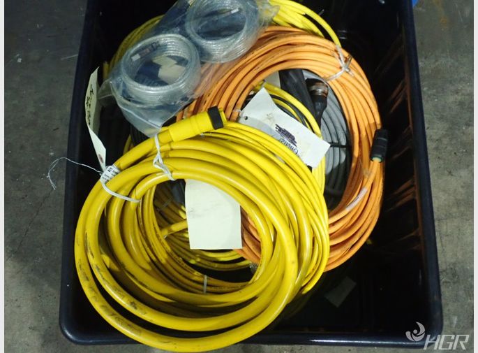  Cables