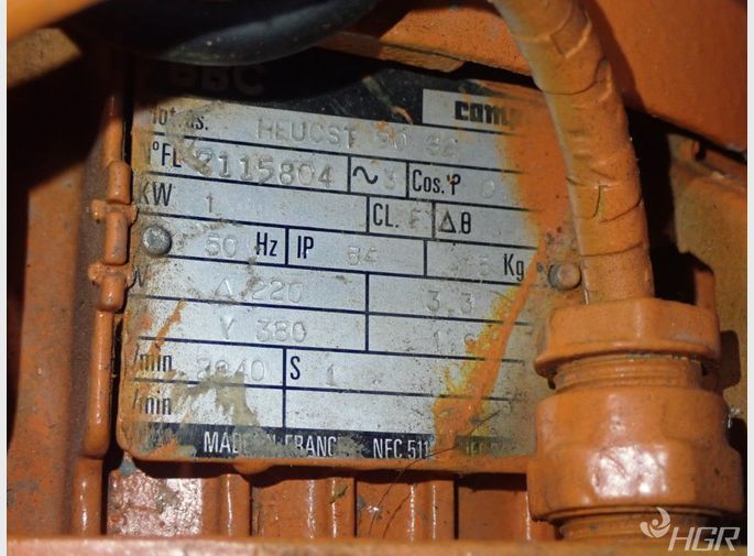  Vacuum Pump