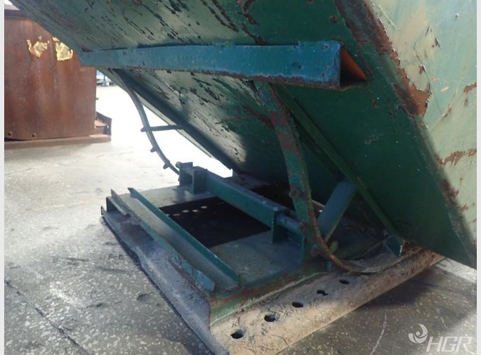  Self Dumping Hopper