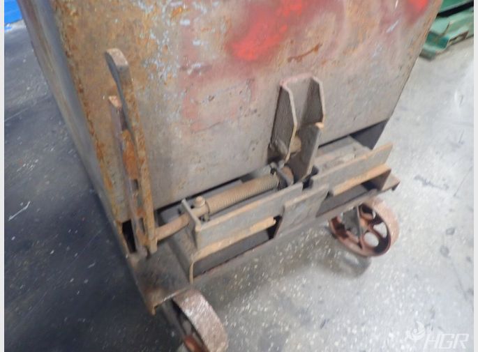  Self Dumping Hopper