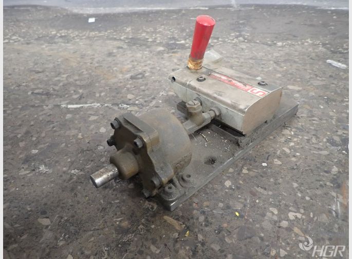 Schrader Fixture