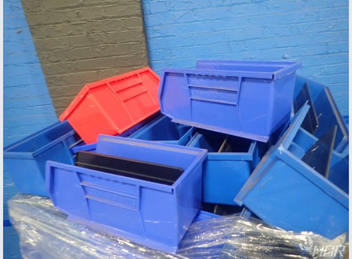  Plastic Bins