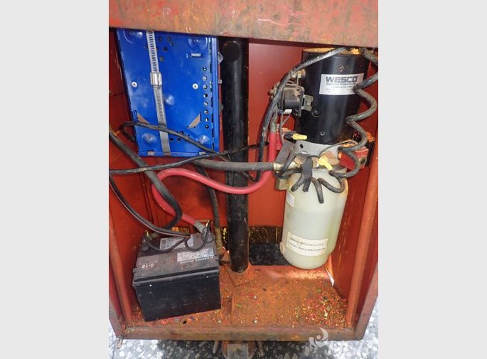 Wesco Electric Lift