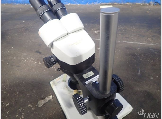 Oc White Microscope