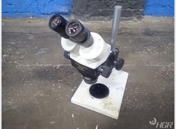 Oc White Microscope