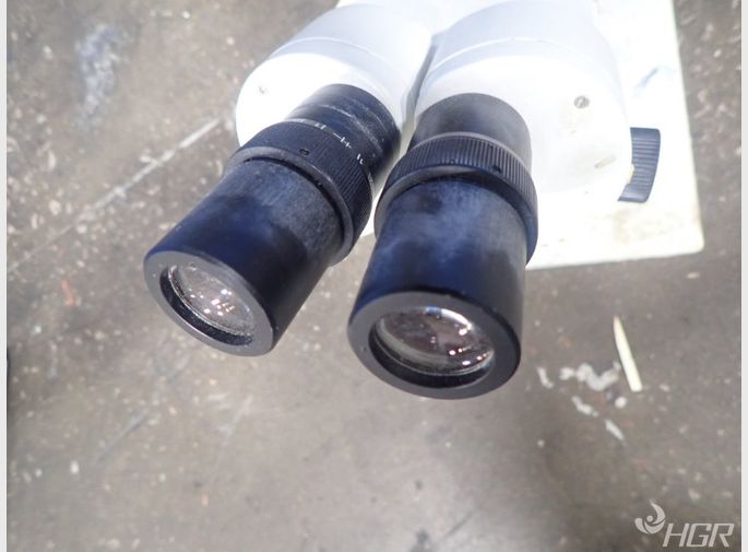Oc White Microscope