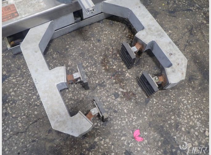 Conec Manipulator