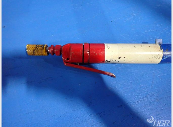  Air Powered Chisel