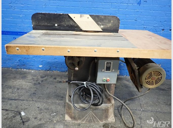 Darrajames Table Saw