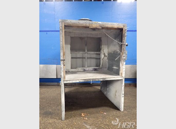 Speedaire Paint Booth