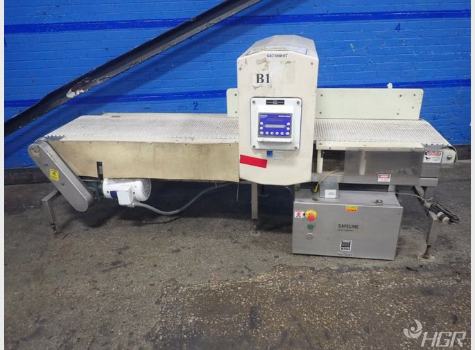 Safeline Metal Detector