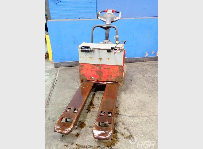 Raymond Raymond 8400 Electric Pallet Jack