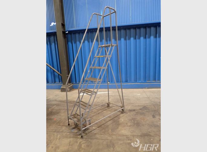  Rolling Ladder