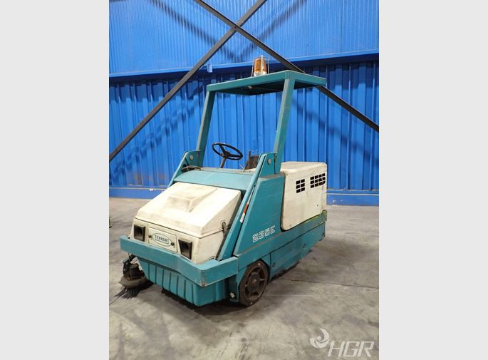 used tennant sweeper