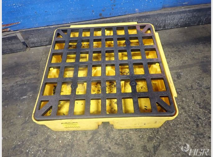 Eagle Spill Containment Pallet