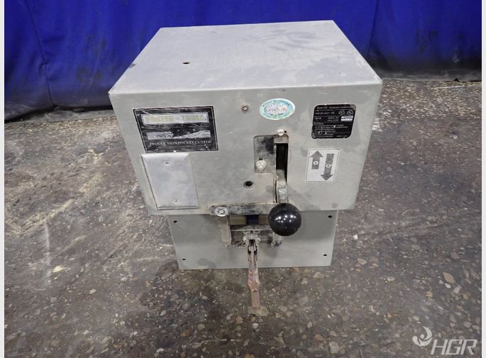 Porter Cable Production Pocket Cutter