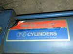 Aeroquip Cylinder