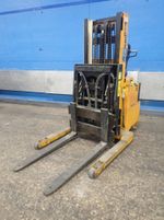 Big Joe Electric Straddle Lift